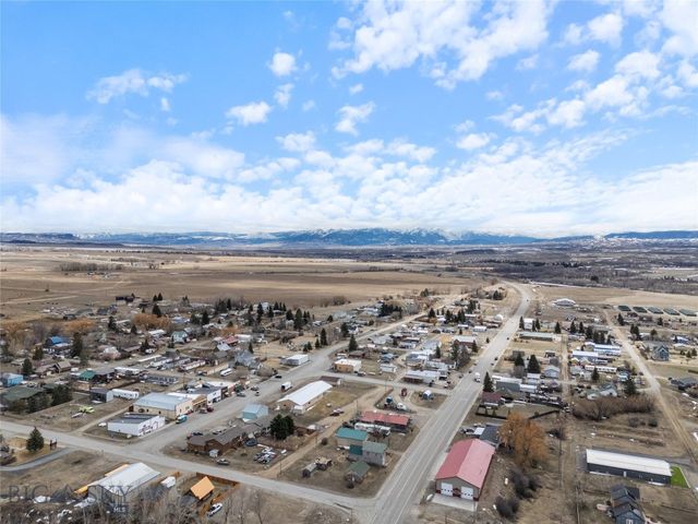 301 1st Avenue N, Clyde Park, MT 59018