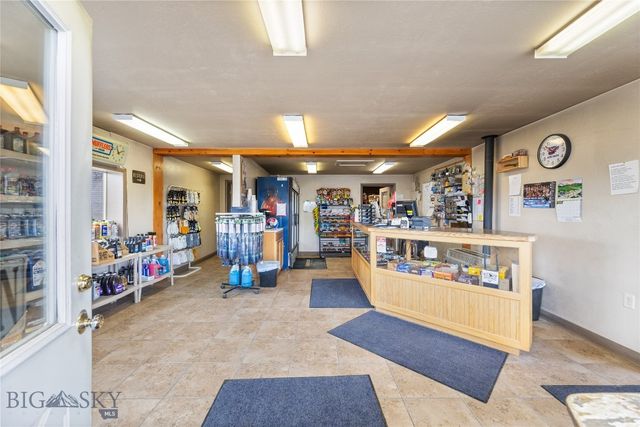 301 1st Avenue N, Clyde Park, MT 59018
