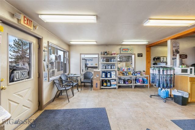 301 1st Avenue N, Clyde Park, MT 59018