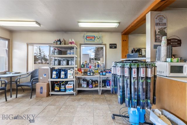 301 1st Avenue N, Clyde Park, MT 59018
