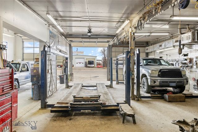 301 1st Avenue N, Clyde Park, MT 59018