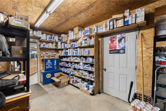 301 1st Avenue N, Clyde Park, MT 59018