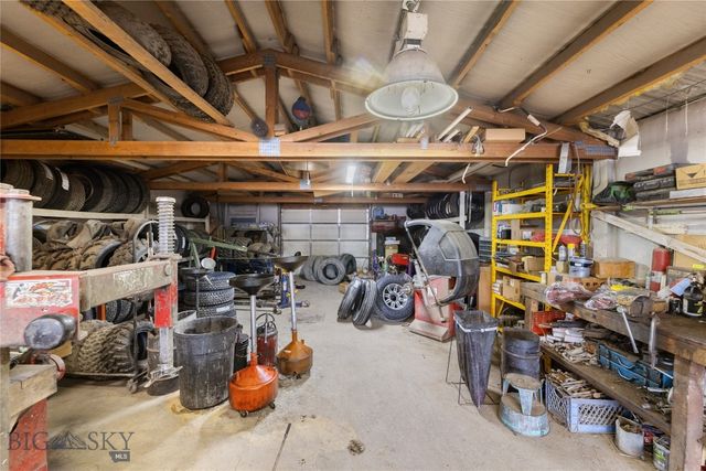 301 1st Avenue N, Clyde Park, MT 59018