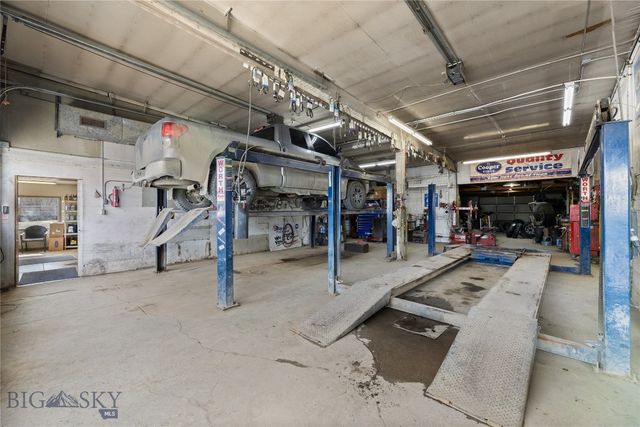 301 1st Avenue N, Clyde Park, MT 59018