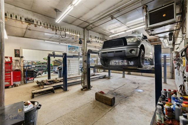 301 1st Avenue N, Clyde Park, MT 59018
