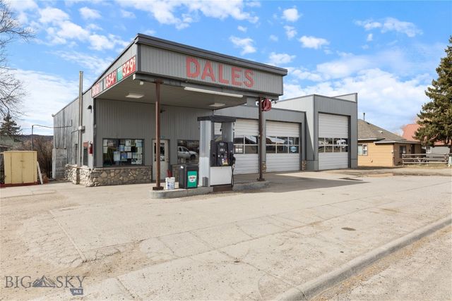 301 1st Avenue N, Clyde Park, MT 59018