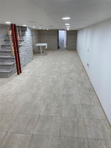 104-06 Jamaica Avenue 1st Fl, Richmond Hill, NY 11418