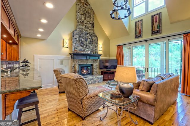 2265 Eastgate Drive, Hiawassee, GA 30546