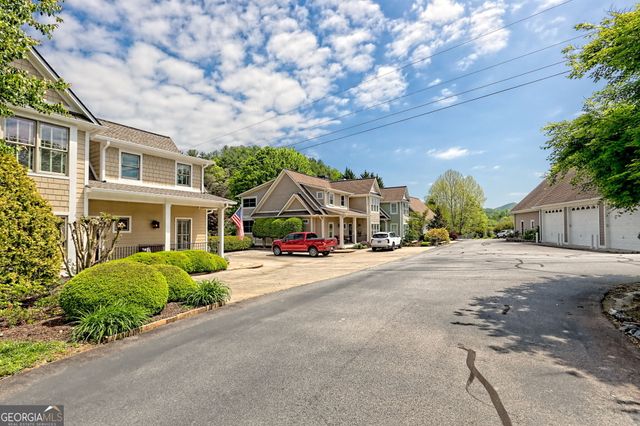 2265 Eastgate Drive, Hiawassee, GA 30546
