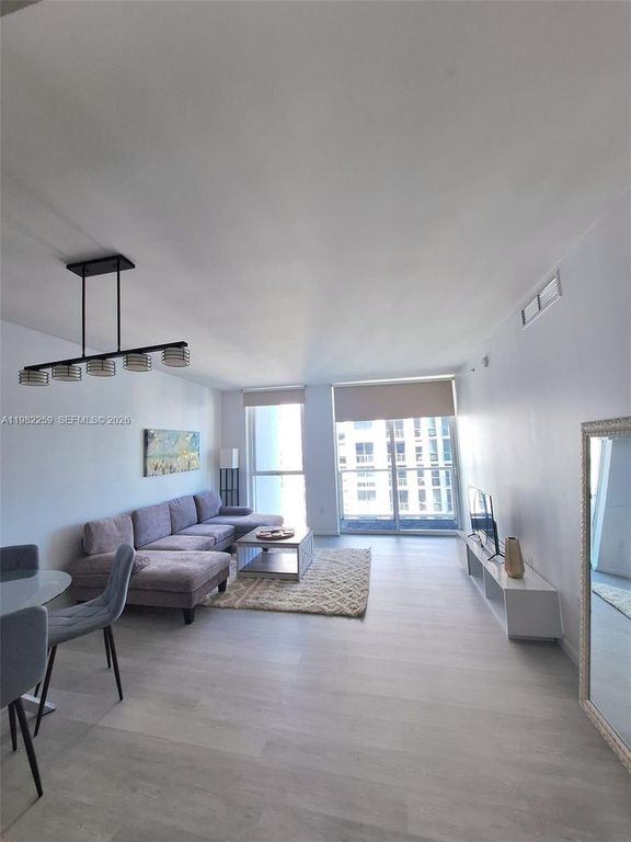 253 NE 2nd St 2606, Miami, FL 33132