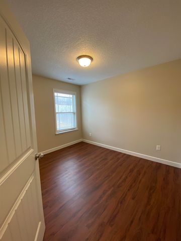 126 Mistwood Lane, Boiling Springs, SC 29316