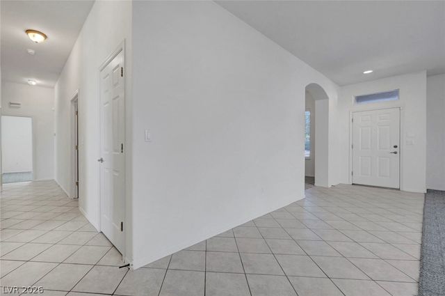 2221 High Mesa Drive, Henderson, NV 89012