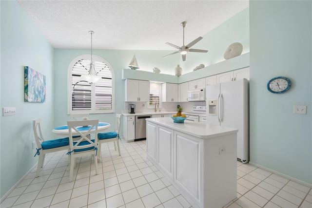 5550 SALEM SQUARE DRIVE S, Palm Harbor, FL 34685