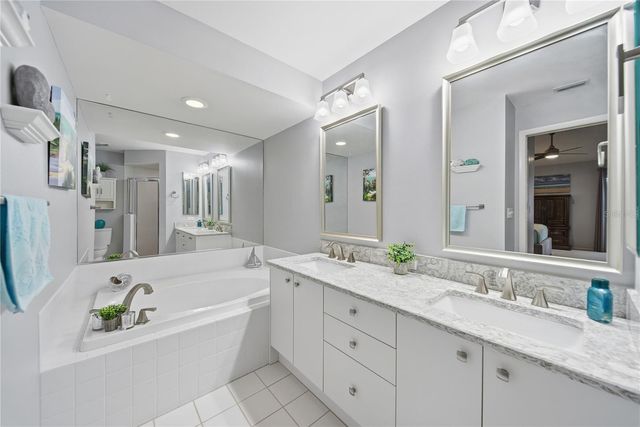 5550 SALEM SQUARE DRIVE S, Palm Harbor, FL 34685