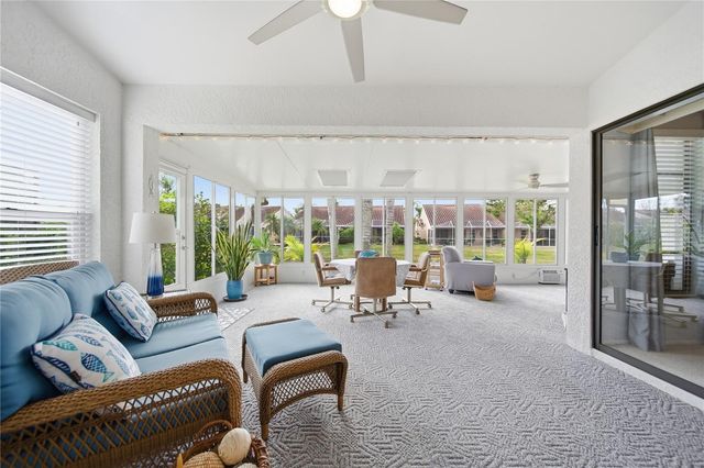 5550 SALEM SQUARE DRIVE S, Palm Harbor, FL 34685