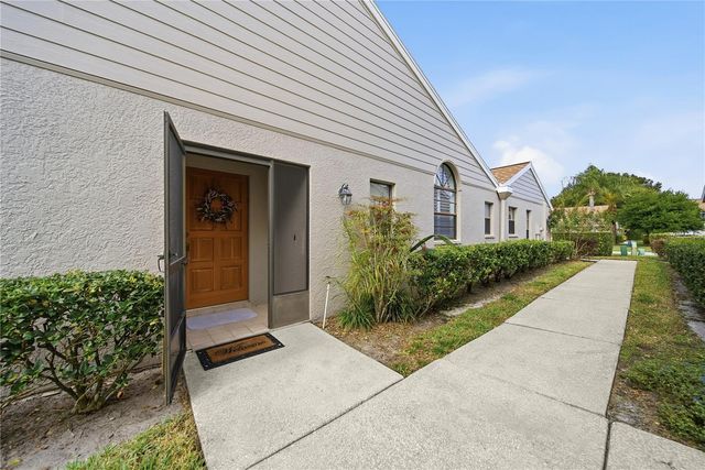 5550 SALEM SQUARE DRIVE S, Palm Harbor, FL 34685