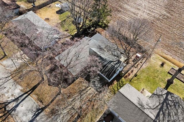 702 Mary Jane Street, Lebanon, IL 62254