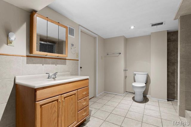 702 Mary Jane Street, Lebanon, IL 62254