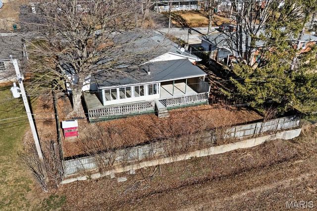 702 Mary Jane Street, Lebanon, IL 62254