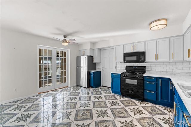 702 Mary Jane Street, Lebanon, IL 62254