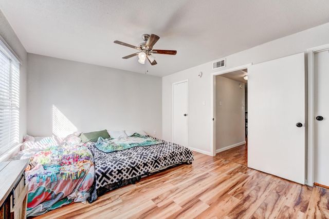 6001 Reims Road 301, Houston, TX 77036