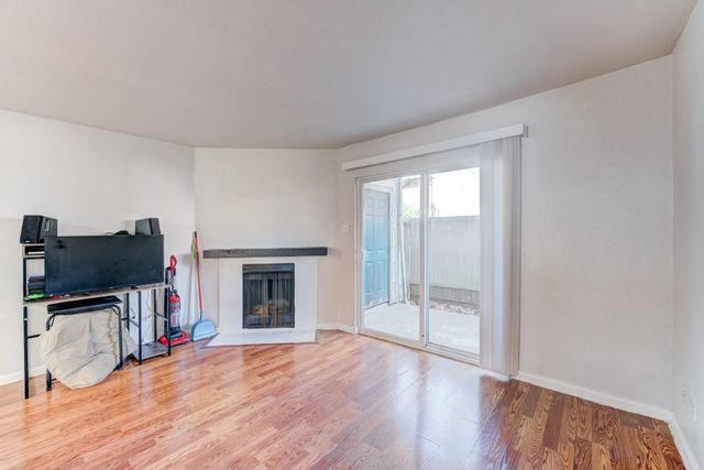 6001 Reims Road 301, Houston, TX 77036