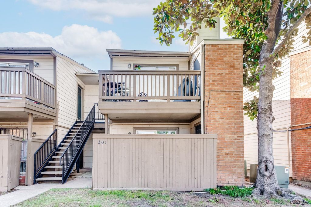 6001 Reims Road 301, Houston, TX 77036