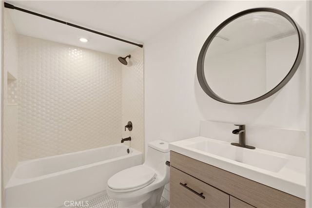 725 Palomares, San Dimas, CA 91773