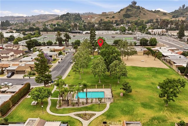 725 Palomares, San Dimas, CA 91773