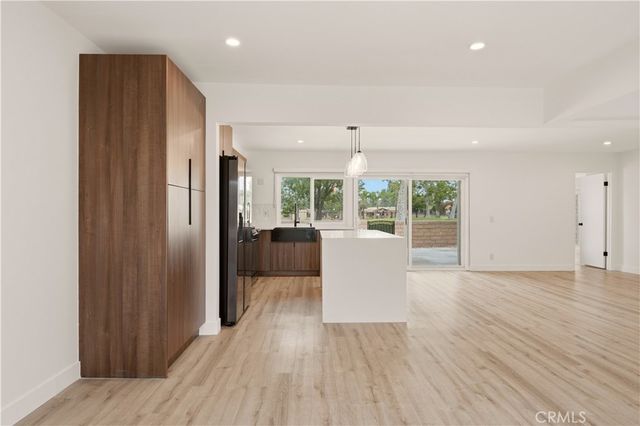 725 Palomares, San Dimas, CA 91773