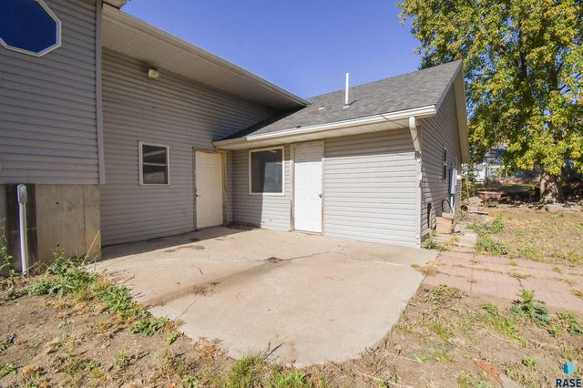 110 S Steven St Street, Worthing, SD 57077