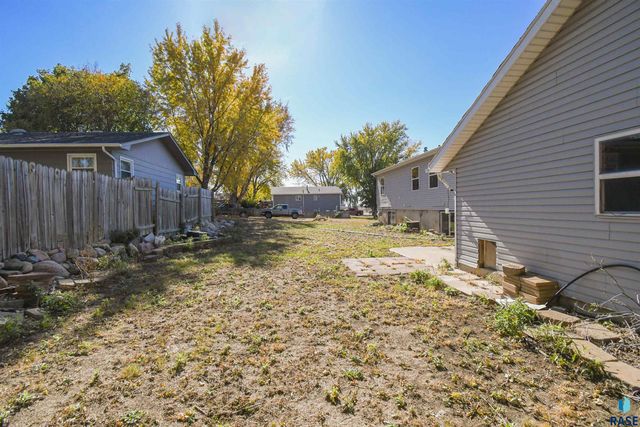 110 S Steven St Street, Worthing, SD 57077