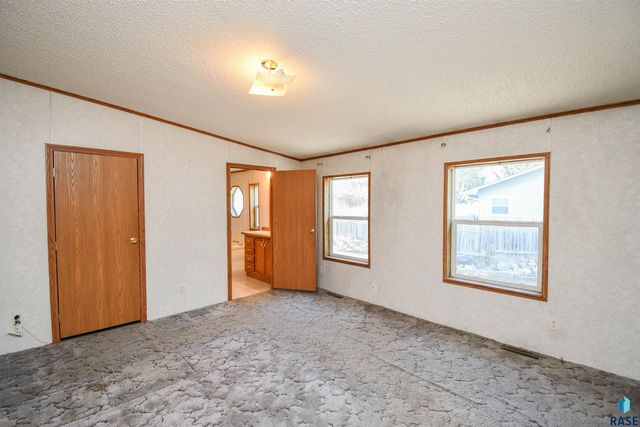 110 S Steven St Street, Worthing, SD 57077