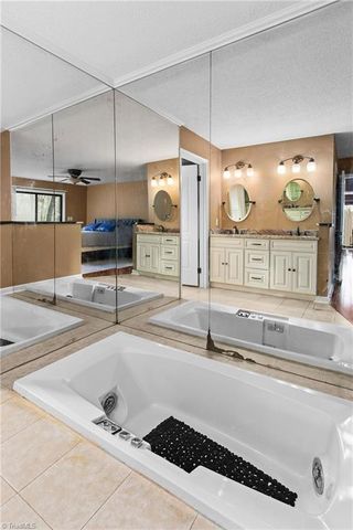 1916 Chateau Ridge, Winston-salem, NC 27103