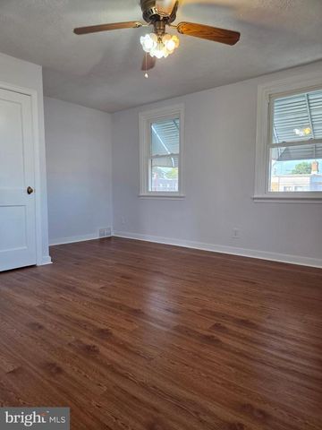 4544 ROBBINS ST, Philadelphia, PA 19135