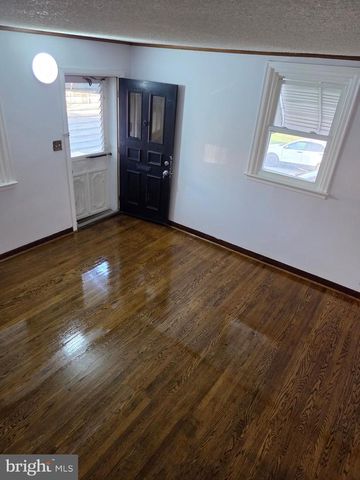 4544 ROBBINS ST, Philadelphia, PA 19135