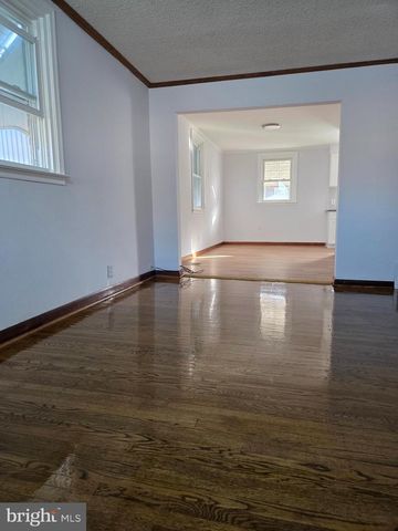 4544 ROBBINS ST, Philadelphia, PA 19135