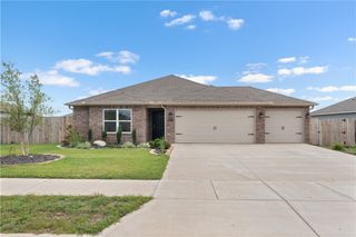 2704 Murphy Street, Pea Ridge, AR 72751