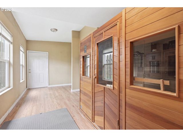 5454 Se CLEARBROOK St, Hillsboro, OR 97123