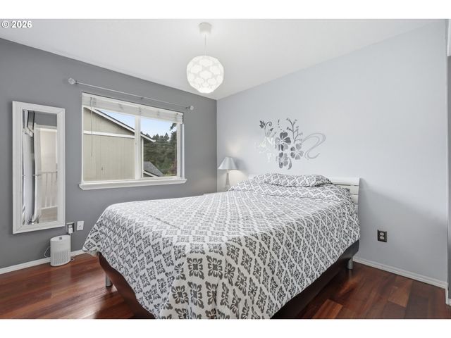 5454 Se CLEARBROOK St, Hillsboro, OR 97123