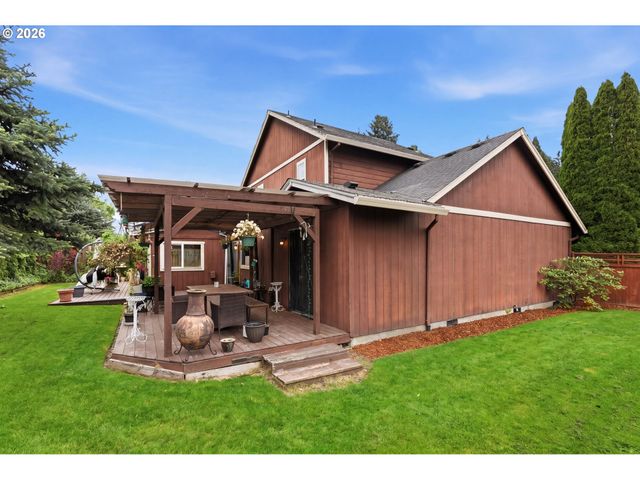 5454 Se CLEARBROOK St, Hillsboro, OR 97123