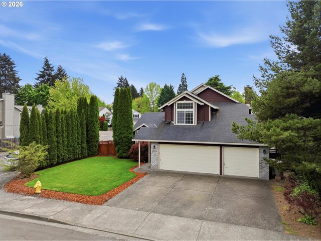 5454 Se CLEARBROOK St, Hillsboro, OR 97123