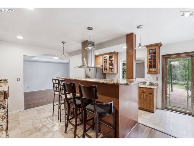 5454 Se CLEARBROOK St, Hillsboro, OR 97123