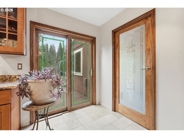 5454 Se CLEARBROOK St, Hillsboro, OR 97123