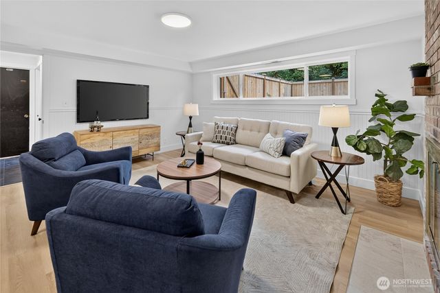 1315 N 167th Street, Shoreline, WA 98133