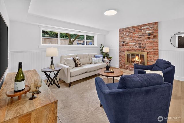 1315 N 167th Street, Shoreline, WA 98133