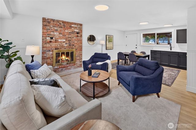 1315 N 167th Street, Shoreline, WA 98133