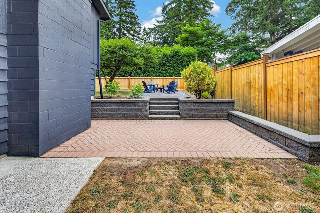 1315 N 167th Street, Shoreline, WA 98133