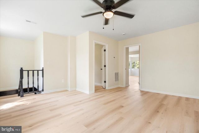 1 BEACH RD, Glen Burnie, MD 21060
