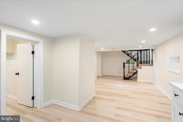 1 BEACH RD, Glen Burnie, MD 21060